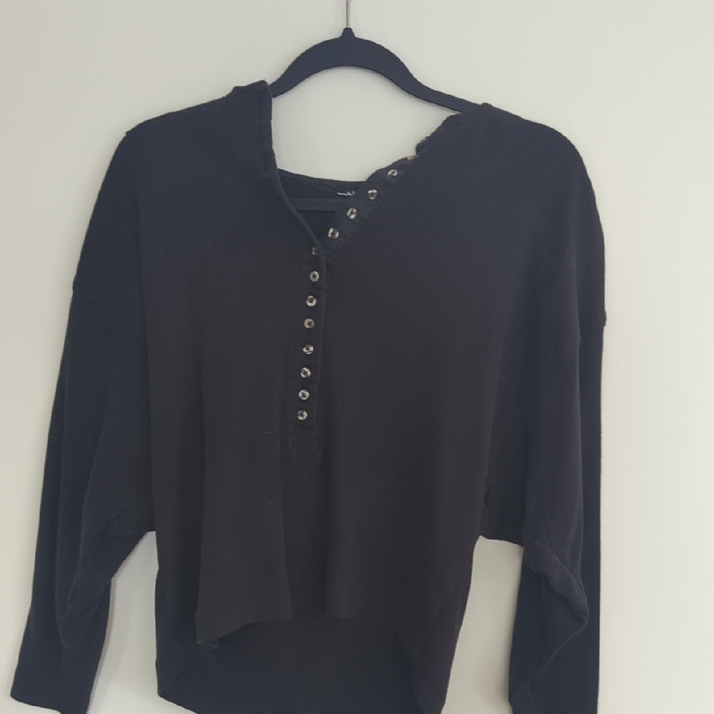 Button Top